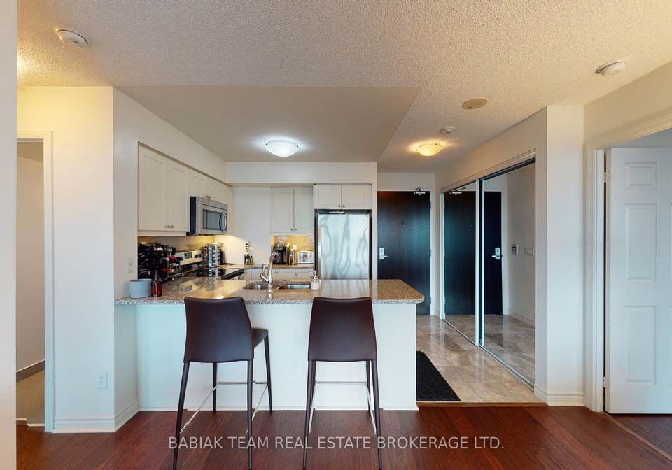 25-lower-simcoe-street-n-toronto-toronto-ontario-c13711848