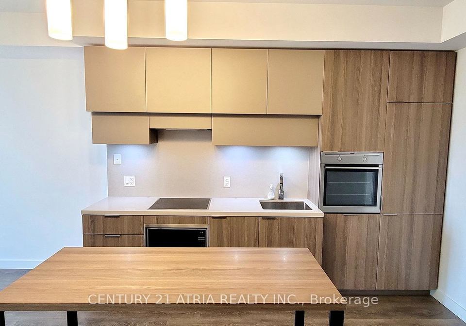 8-eglinton-avenue-e-toronto-toronto-ontario-c13712032