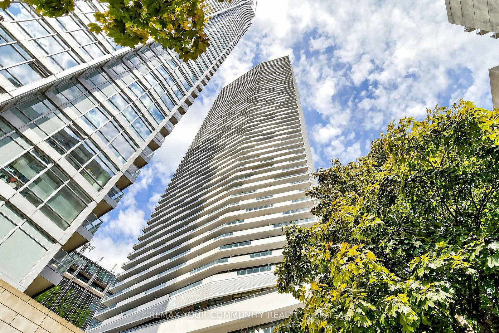 2221-yonge-street-toronto-toronto-ontario-c13712124