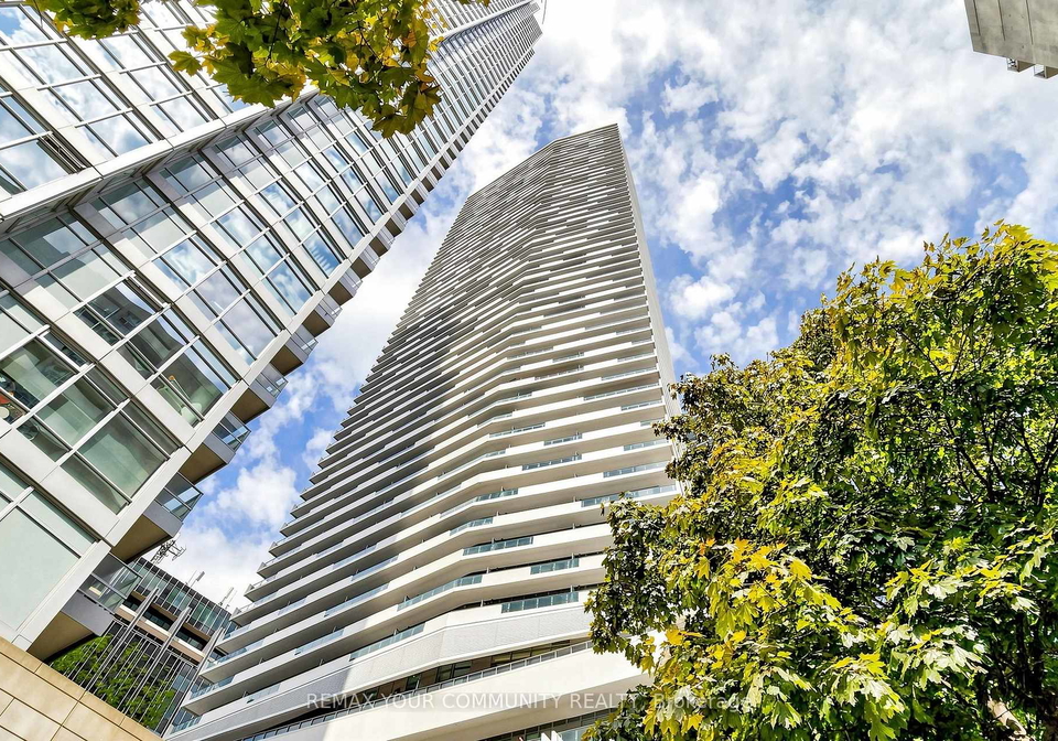 2221-yonge-street-toronto-toronto-ontario-c13712124