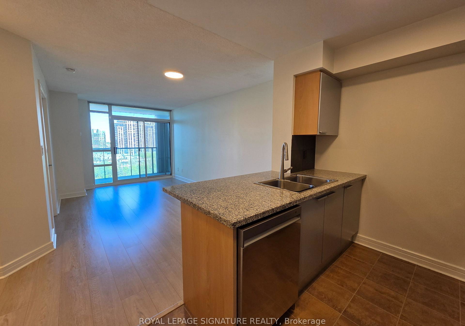 18-harrison-garden-boulevard-toronto-north-york-ontario-c13712184
