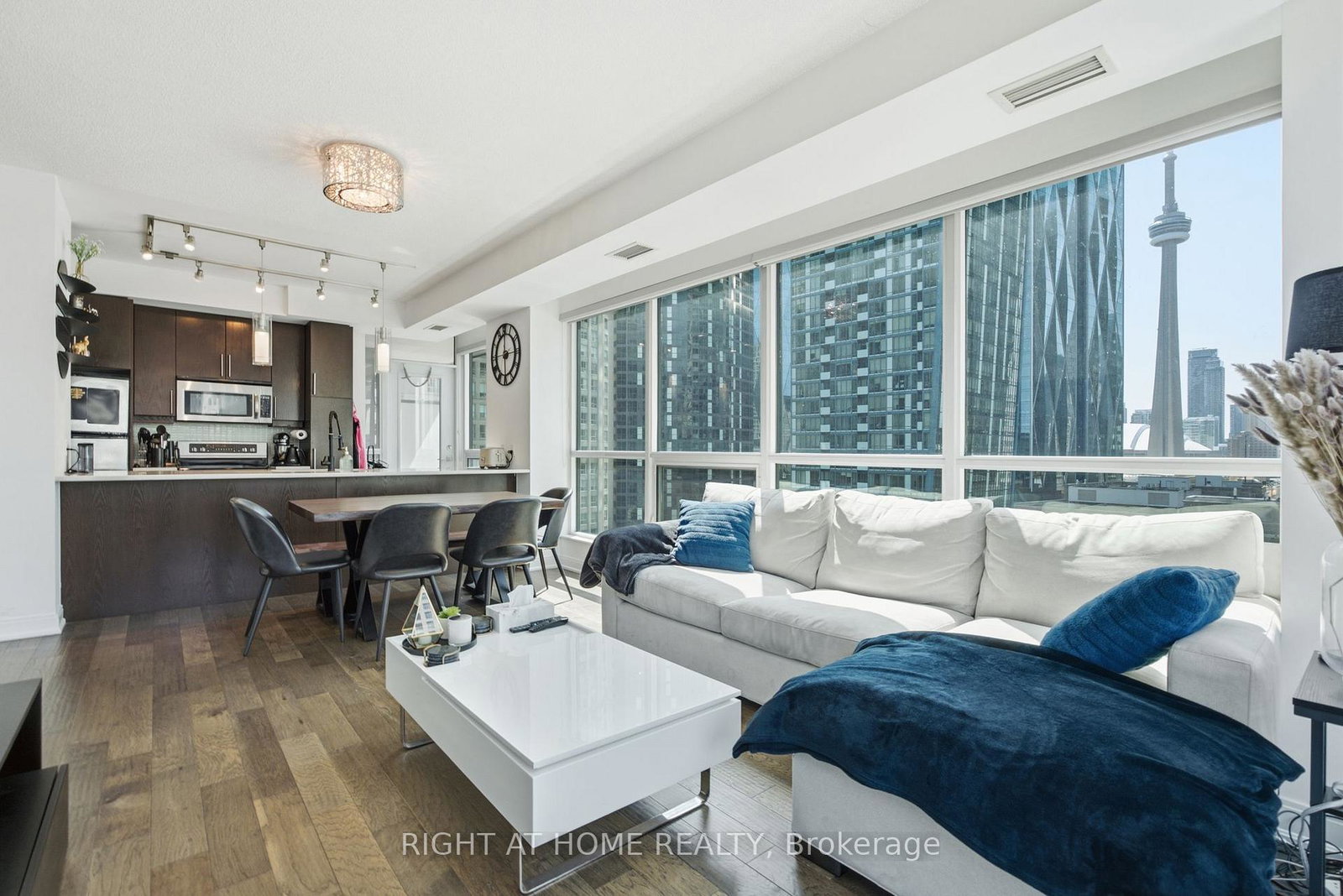 1-scott-street-toronto-toronto-ontario-c13712188