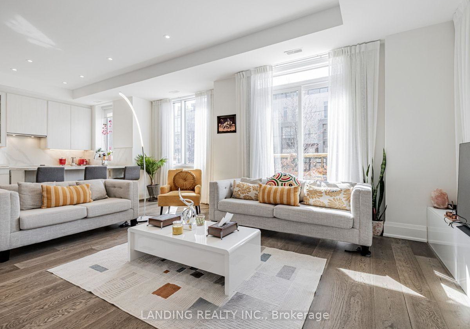 17-greenbriar-road-toronto-north-york-ontario-c13712244