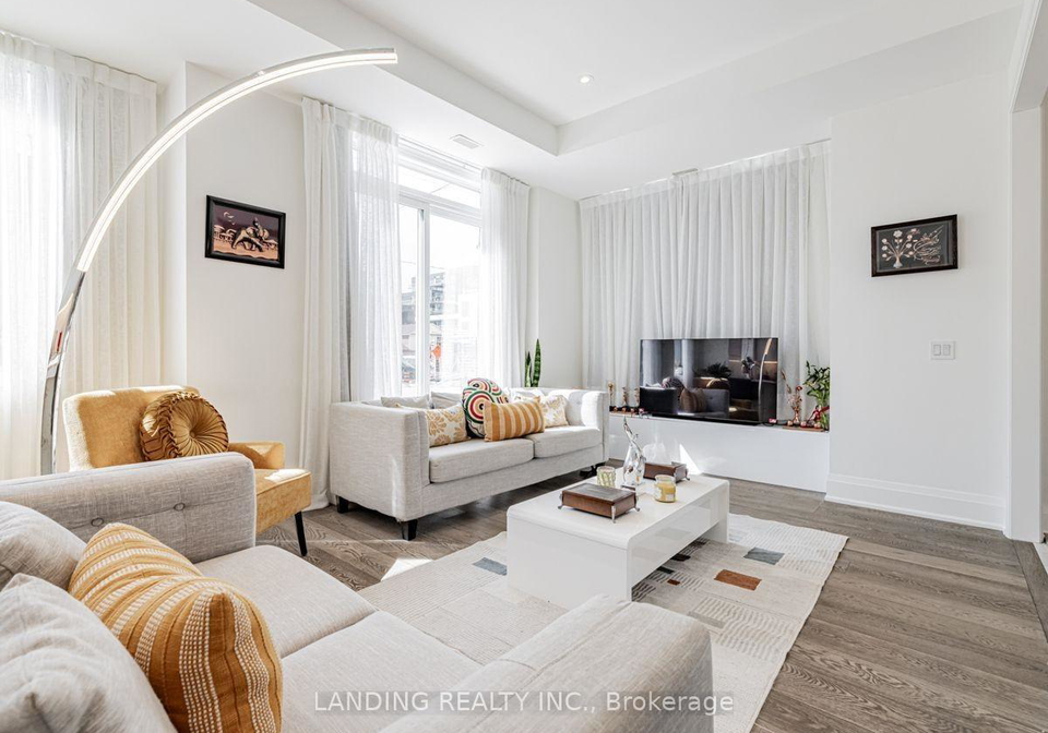 17-greenbriar-road-toronto-north-york-ontario-c13712244
