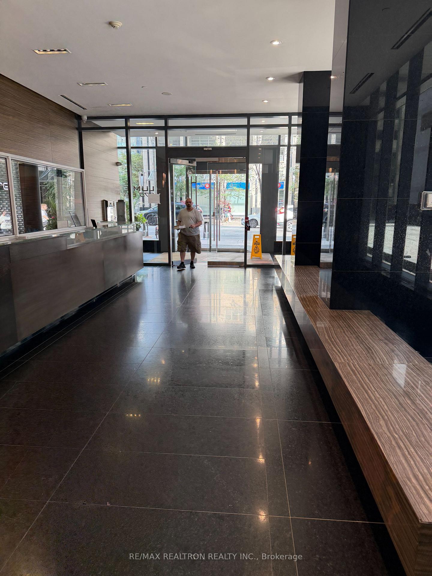 770-bay-street-toronto-toronto-ontario-c13712454