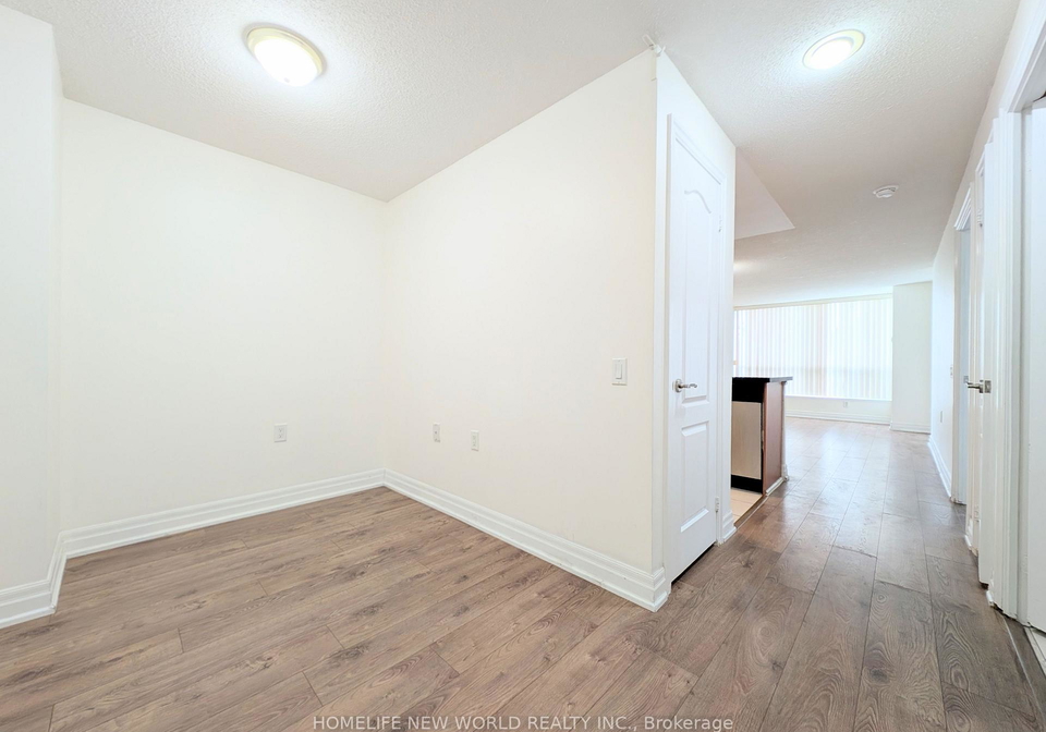 21-hillcrest-avenue-toronto-north-york-ontario-c13712518