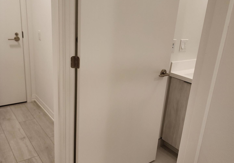 400-king-street-toronto-toronto-ontario-c13712558