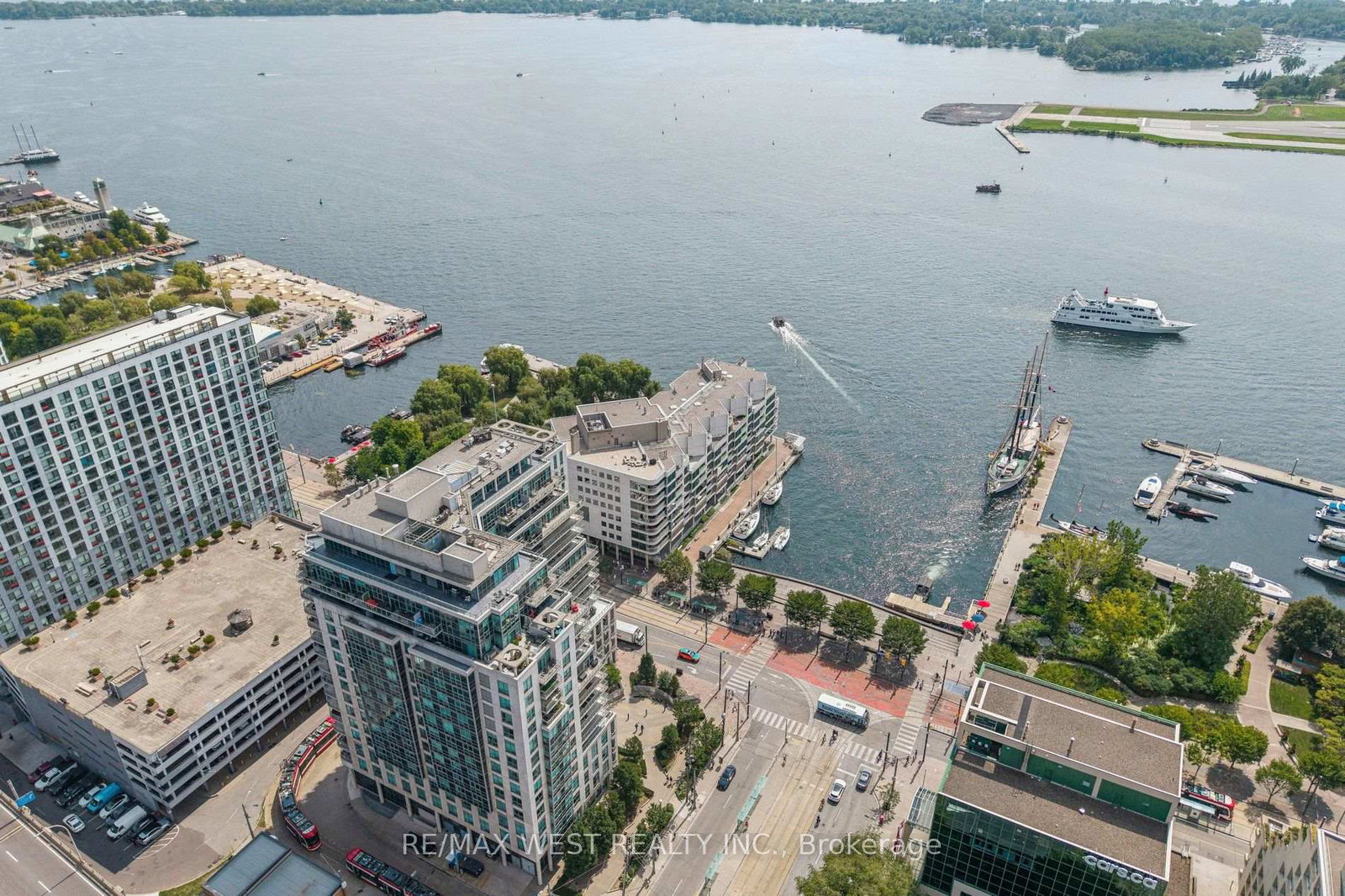410-queens-quay-w-toronto-toronto-ontario-c13712560