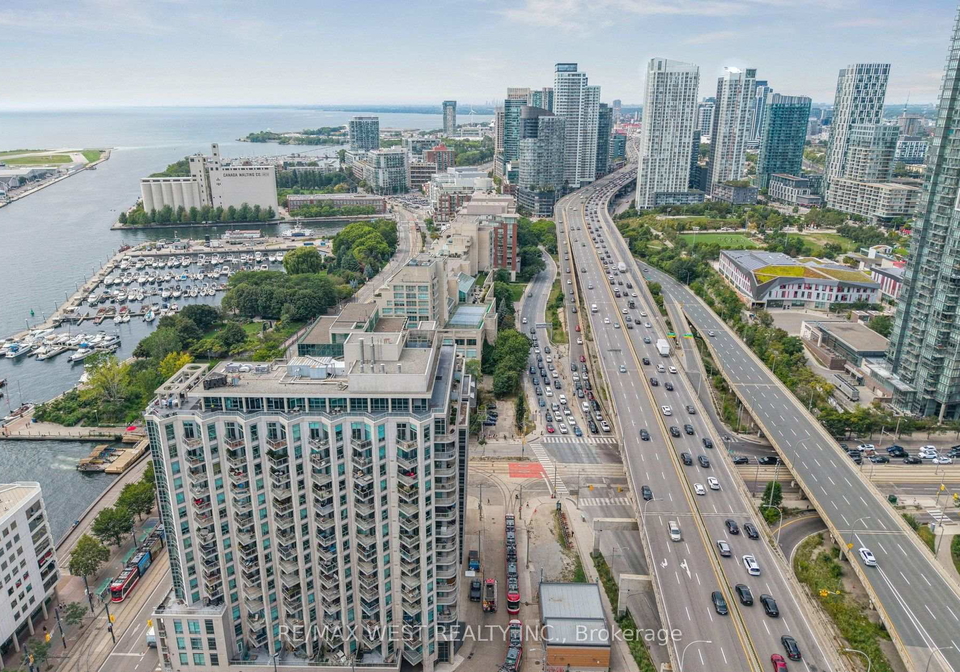 410-queens-quay-w-toronto-toronto-ontario-c13712560