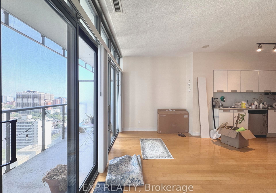 33-charles-street-e-toronto-toronto-ontario-c13712590