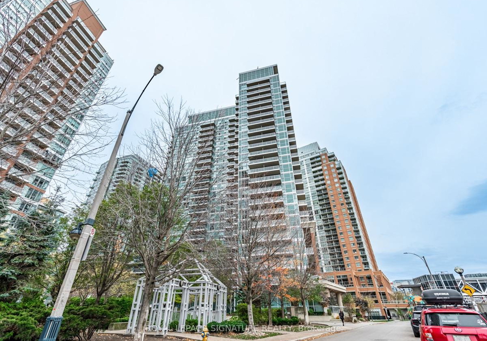 100-western-battery-road-toronto-toronto-ontario-c13712820