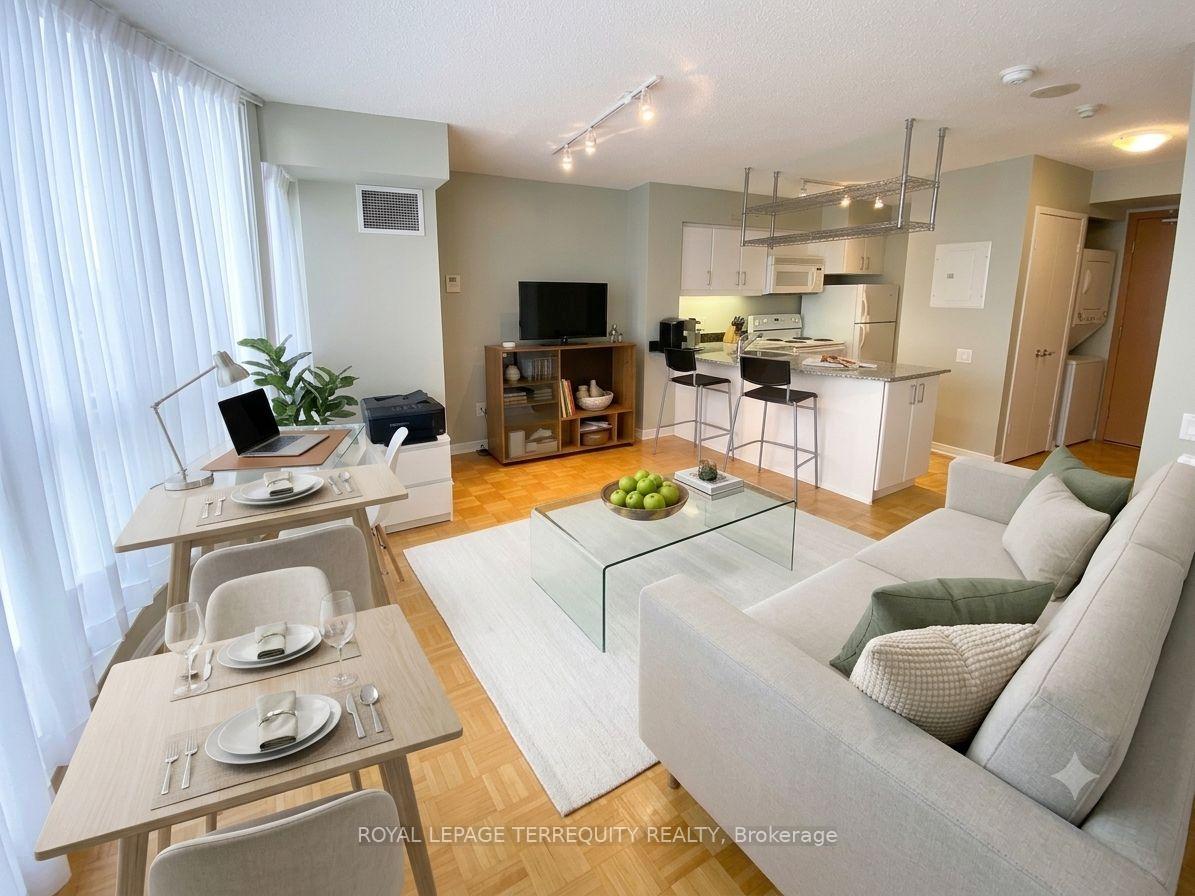 33-sheppard-avenue-e-toronto-north-york-ontario-c13713138