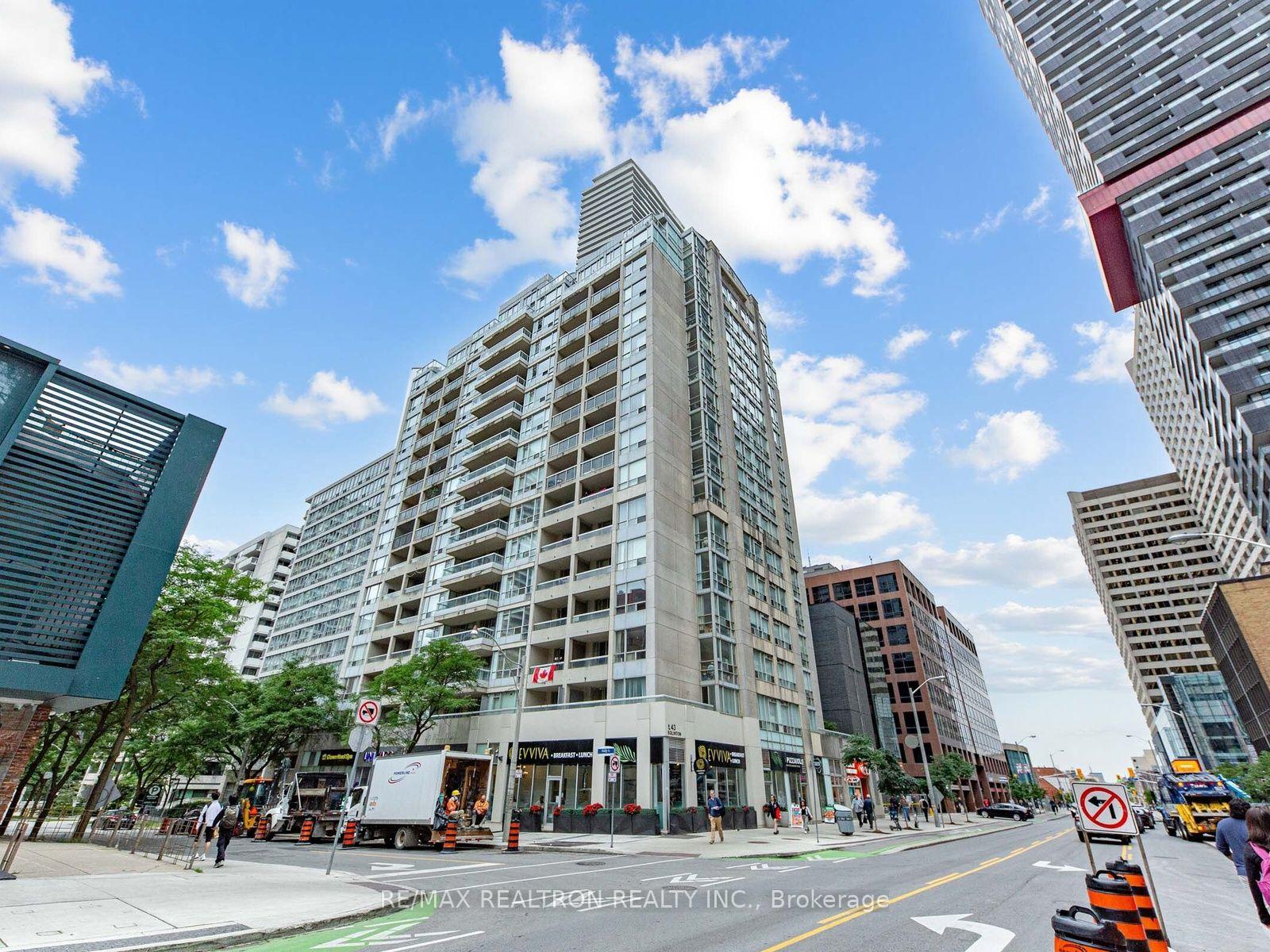 43-eglinton-avenue-e-toronto-toronto-ontario-c13713188
