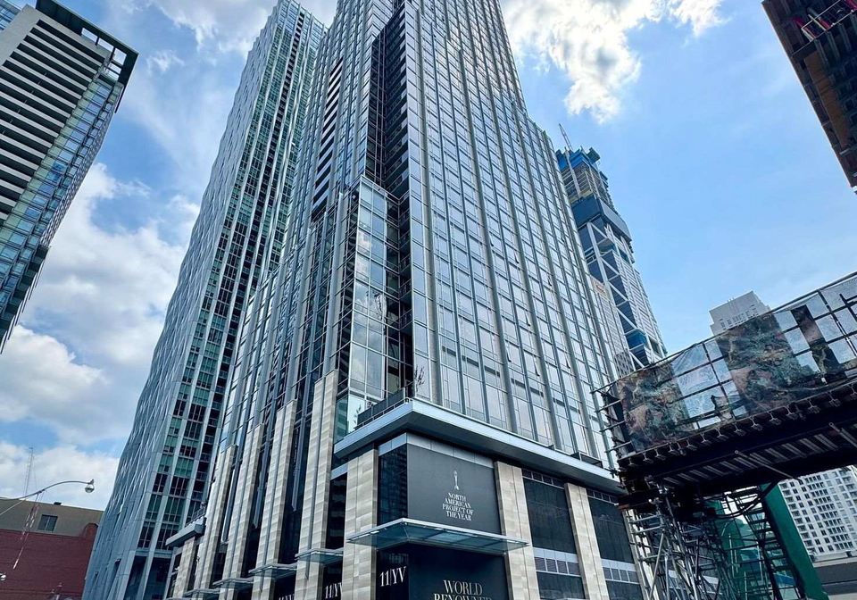 11-yorkville-avenue-toronto-toronto-ontario-c13713438