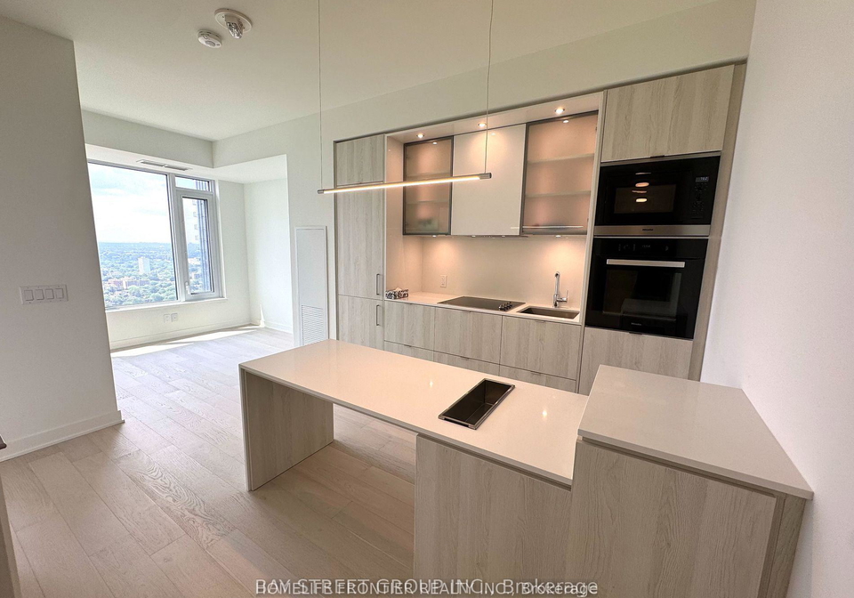 11-yorkville-avenue-toronto-toronto-ontario-c13713438