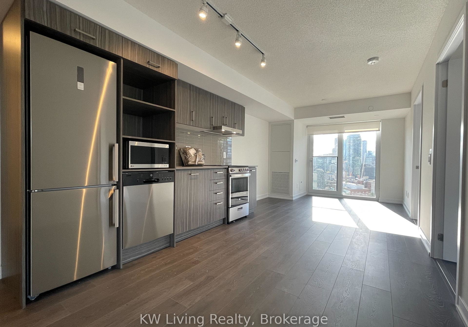 219-dundas-street-e-toronto-toronto-ontario-c13713520