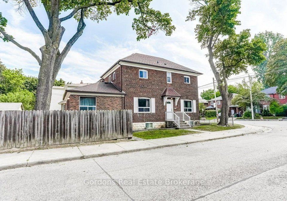 142-lawrence-avenue-w-toronto-toronto-ontario-c13713816