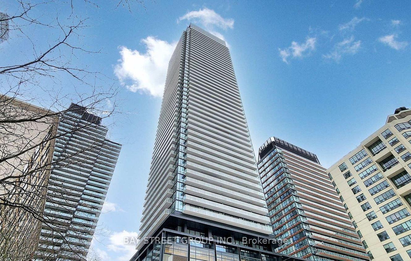 501-yonge-street-toronto-toronto-ontario-c13713978
