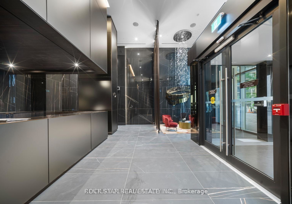 11-yorkville-avenue-toronto-toronto-ontario-c13714202