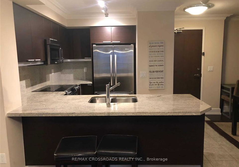 650-sheppard-avenue-e-toronto-north-york-ontario-c13714236