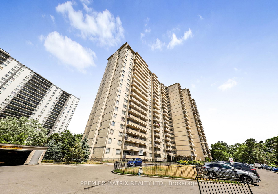 65-thorncliffe-park-drive-toronto-east-york-ontario-c13714280