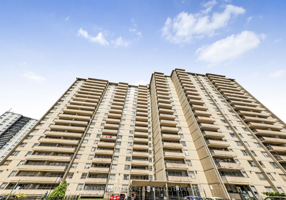 65-thorncliffe-park-drive-toronto-east-york-ontario-c13714280