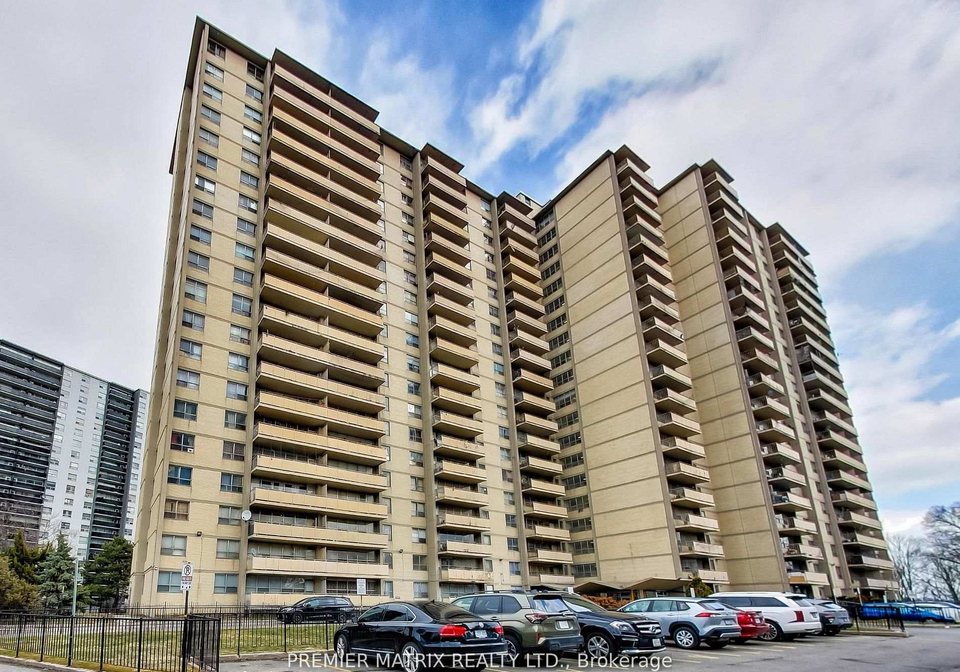 65-thorncliffe-park-drive-toronto-east-york-ontario-c13714468