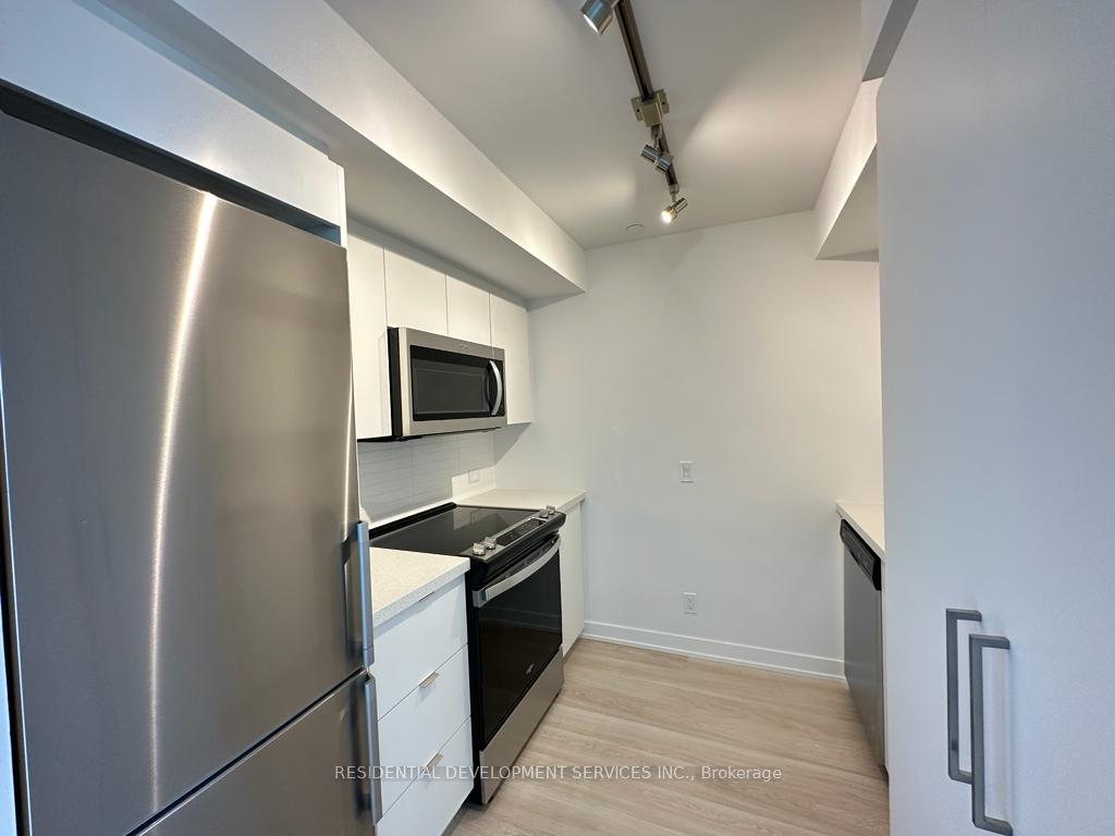 30-tretti-way-toronto-toronto-ontario-c13714728