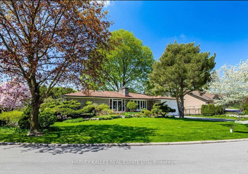 5-parmbelle-crescent-toronto-north-york-ontario-c13715782