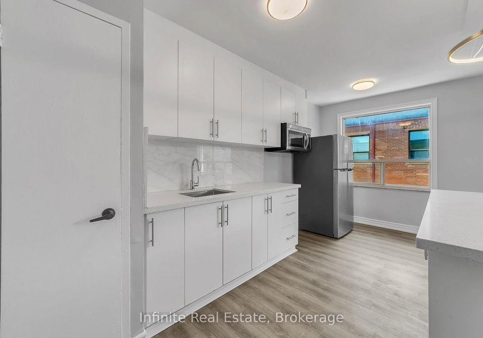 896-eglinton-avenue-e-toronto-east-york-ontario-c13716016