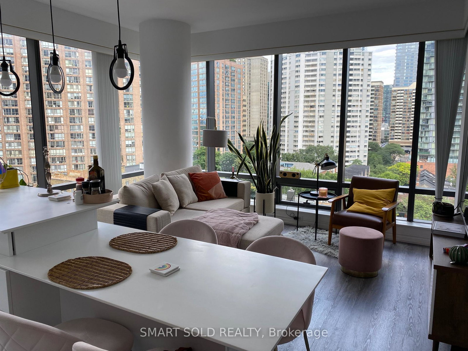5-st-joseph-street-toronto-toronto-ontario-c13716422