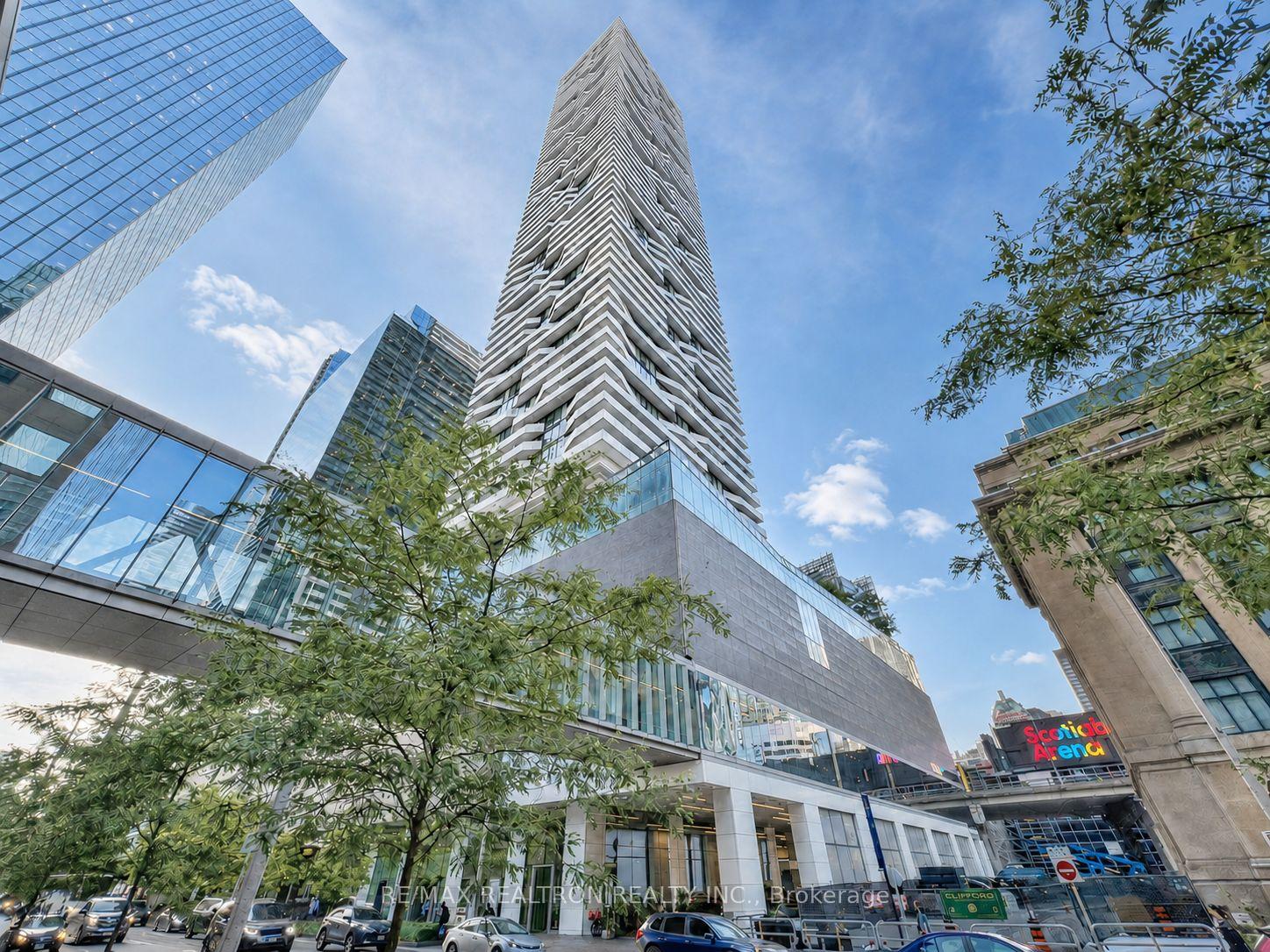 100-harbour-street-toronto-toronto-ontario-c13716686