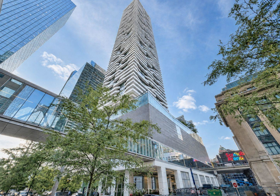100-harbour-street-toronto-toronto-ontario-c13716686