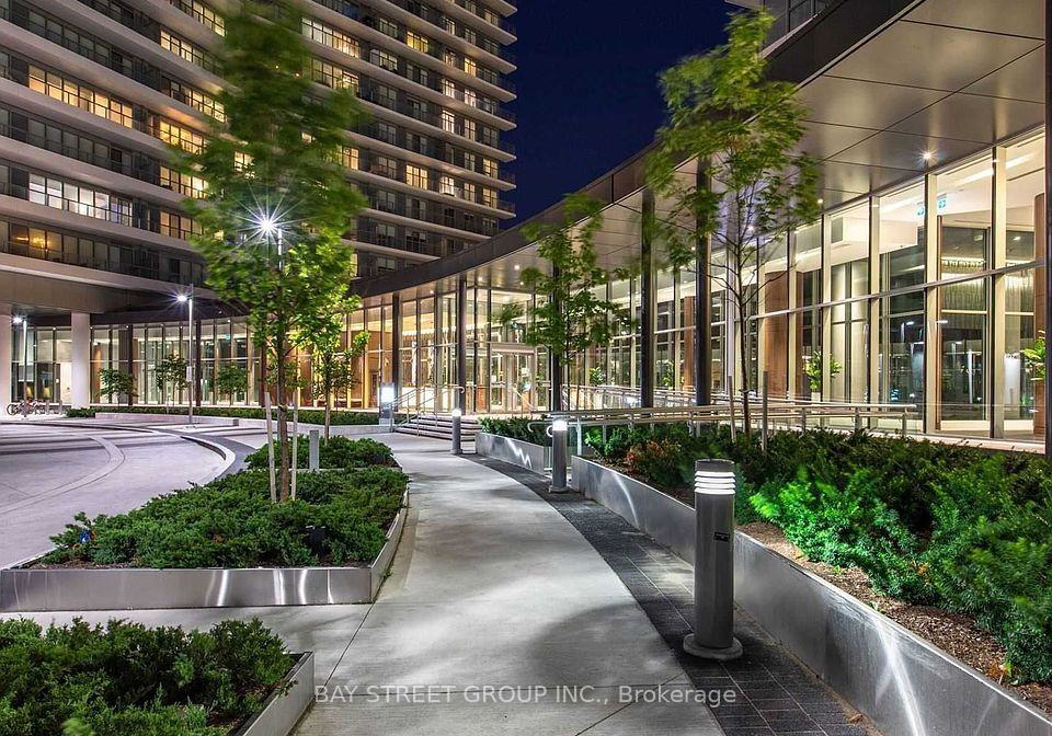 117-mcmahon-drive-toronto-north-york-ontario-c13716840