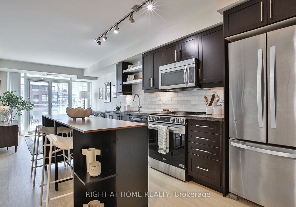 525-adelaide-street-w-toronto-toronto-ontario-c13716938