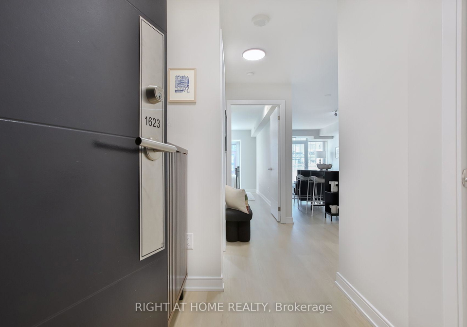 525-adelaide-street-w-toronto-toronto-ontario-c13716938