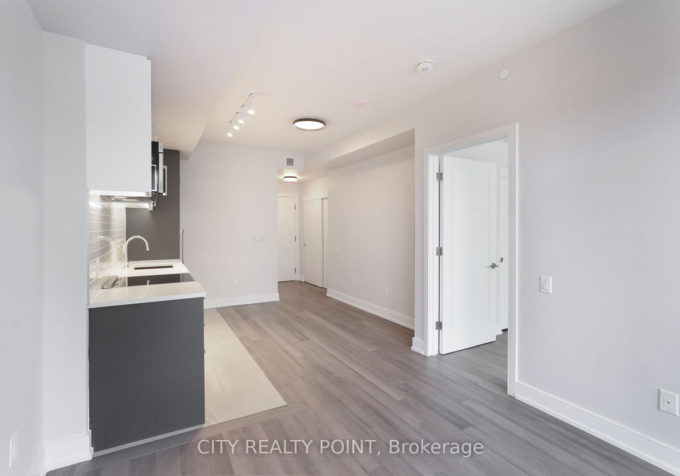 2525-bathurst-street-toronto-toronto-ontario-c13717004