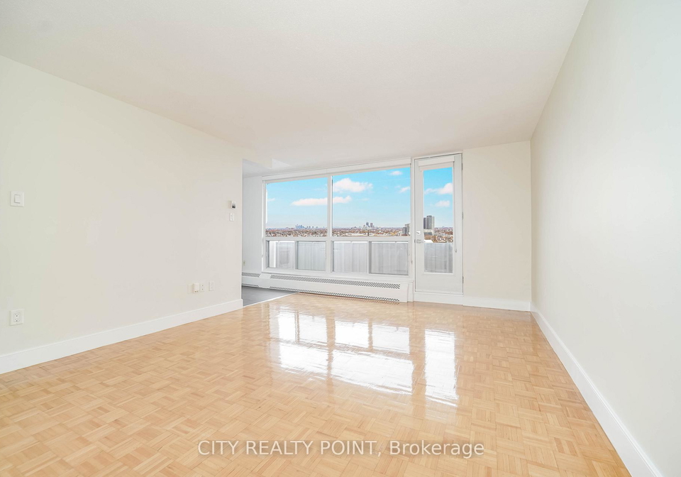 666-spadina-avenue-toronto-toronto-ontario-c13717012