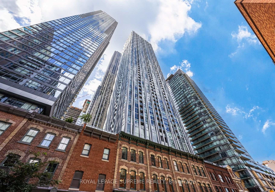1-yorkville-avenue-toronto-toronto-ontario-c13717434