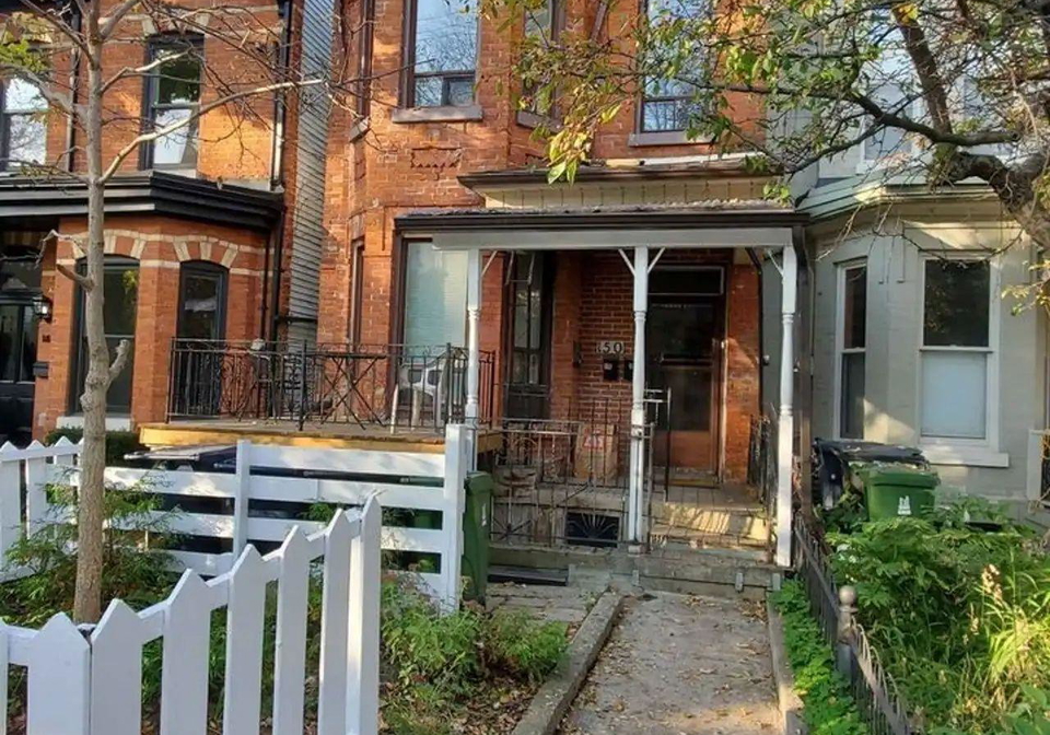 150-robert-street-toronto-toronto-ontario-c13717964