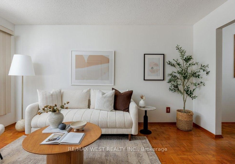 214-markham-street-toronto-toronto-ontario-c13718034
