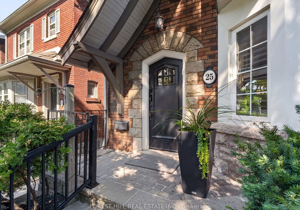 25-castlewood-road-toronto-toronto-ontario-c13718352