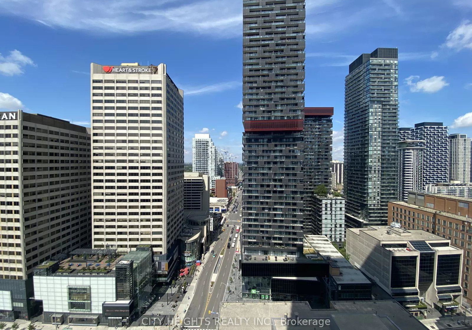 2221-yonge-street-toronto-toronto-ontario-c13718578