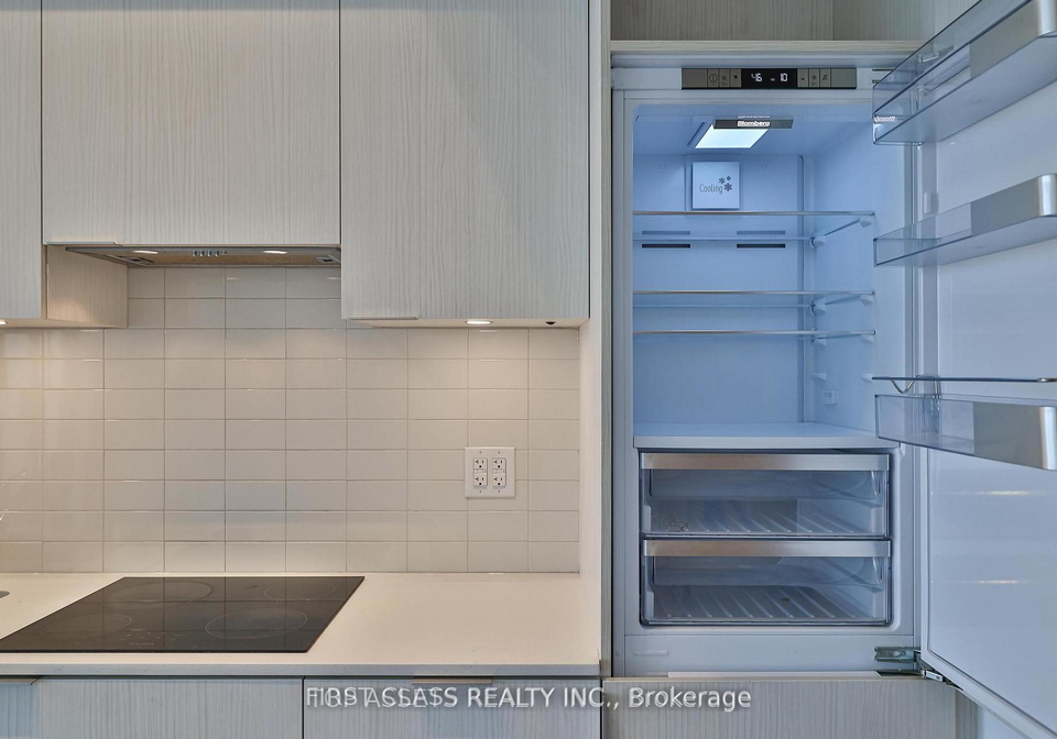 11-wellesley-street-w-toronto-toronto-ontario-c13718676
