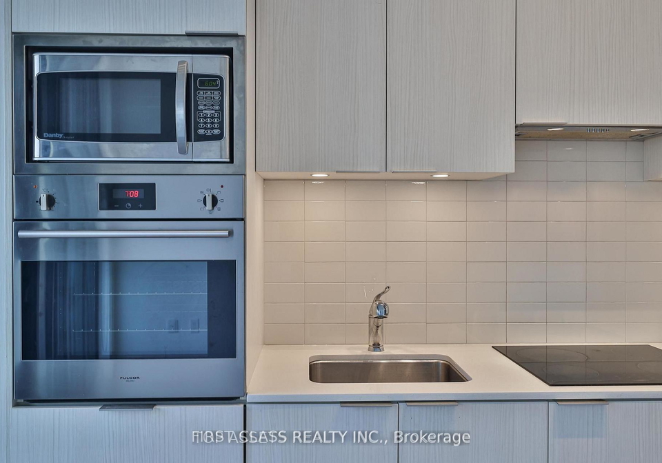 11-wellesley-street-w-toronto-toronto-ontario-c13718676