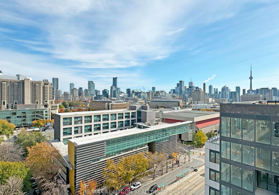 666-spadina-avenue-toronto-toronto-ontario-c13718824