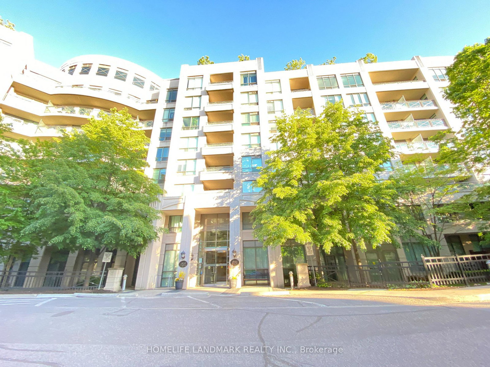 205-the-donway-w-toronto-north-york-ontario-c13718850