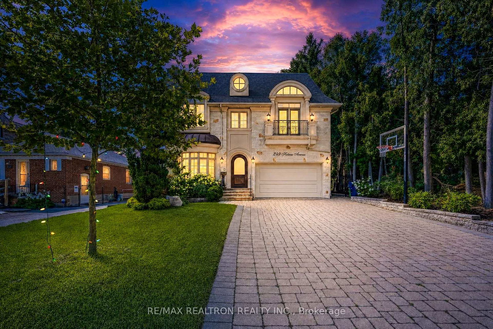 249-holmes-avenue-toronto-north-york-ontario-c13719032