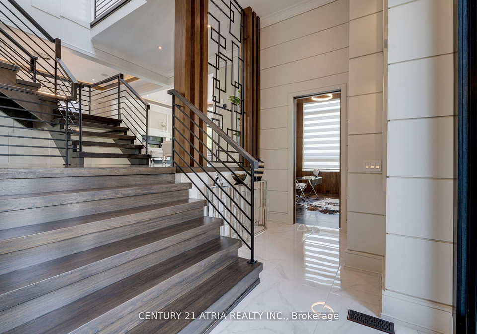 225-northwood-drive-toronto-north-york-ontario-c13719128