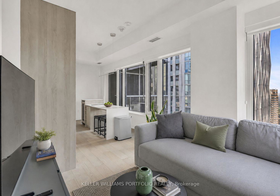 11-yorkville-avenue-toronto-toronto-ontario-c13720218